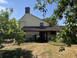 SIDE OF HOUSE FACING VEG PLOT- click for photo gallery